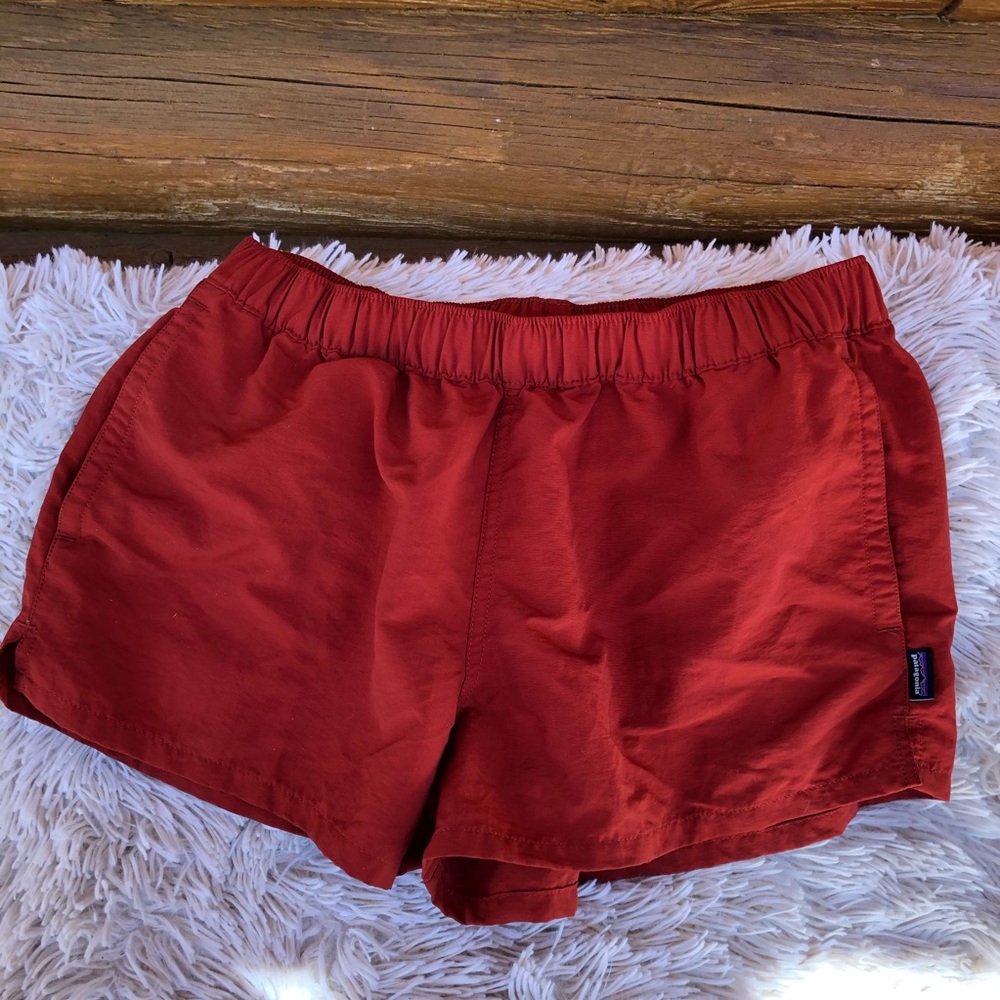 🏔 Patagonia Barely Baggies